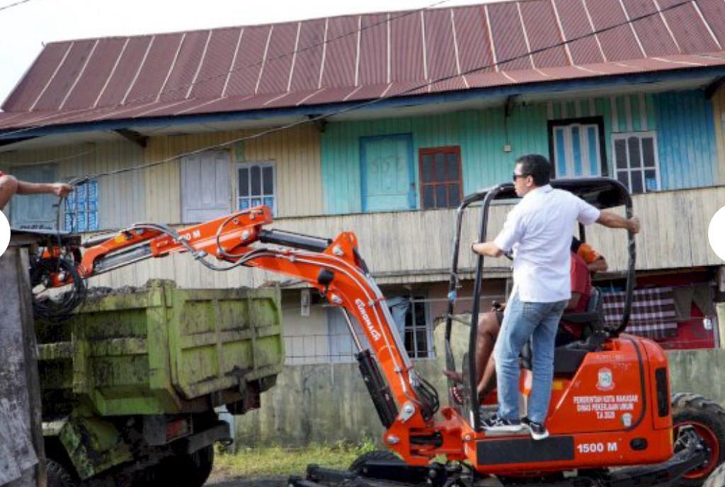 Tinjau Pengerukan Kanal, Dewan Apresiasi Kerja Tim Dinas PU